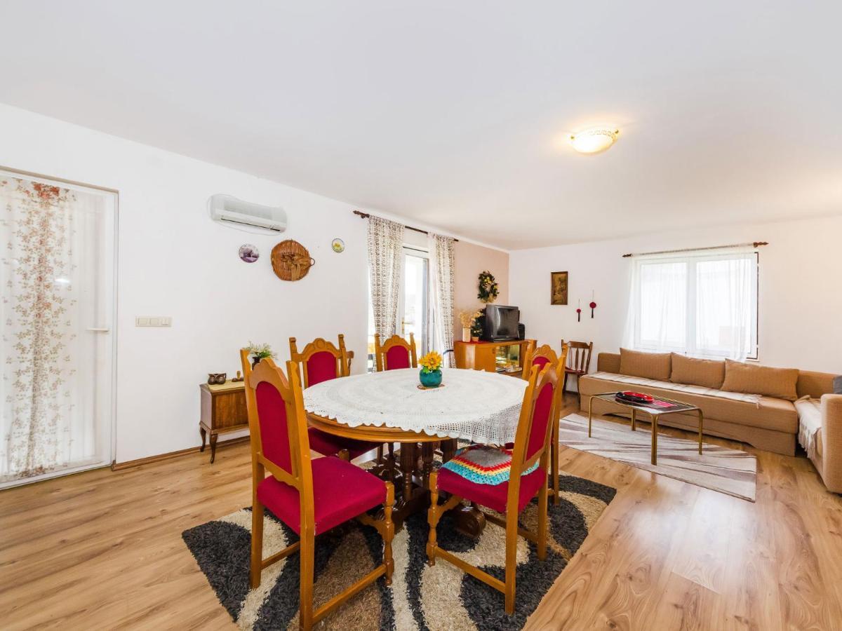Vacation House Loreta Sveti Rok المظهر الخارجي الصورة